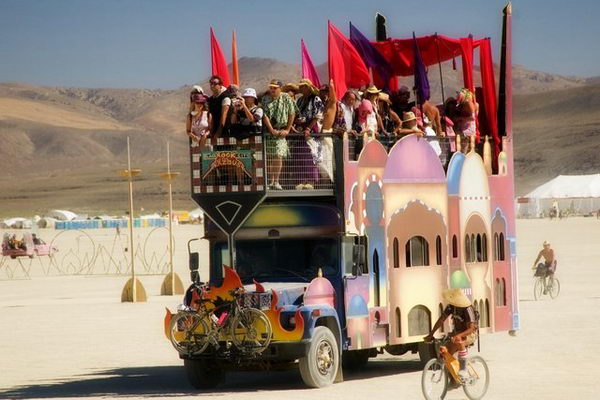   :: Burning Man  19