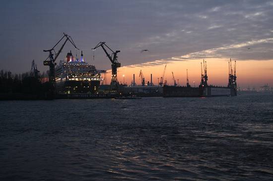   :: Queen Mary  3