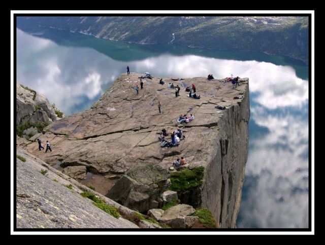 Preikestolen ::  2