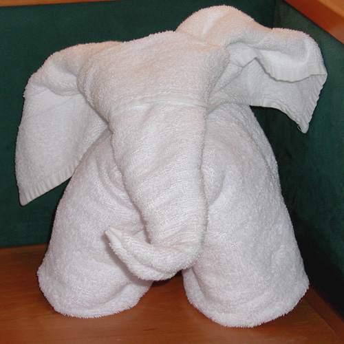 Своими руками :: Из полотенца слона фото 0