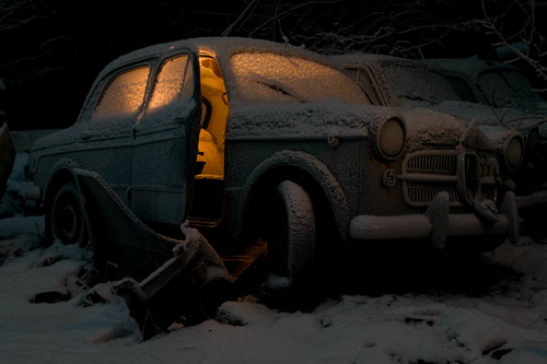 Свалка автомобилей морозной ночью фото 20