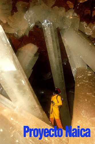 Naica - пещера с огромными кристаллами. фото 13