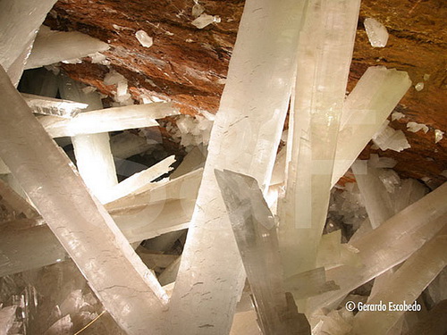 Naica - пещера с огромными кристаллами. фото 16