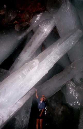 Naica - пещера с огромными кристаллами. фото 23