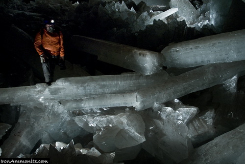 Naica - пещера с огромными кристаллами. фото 32