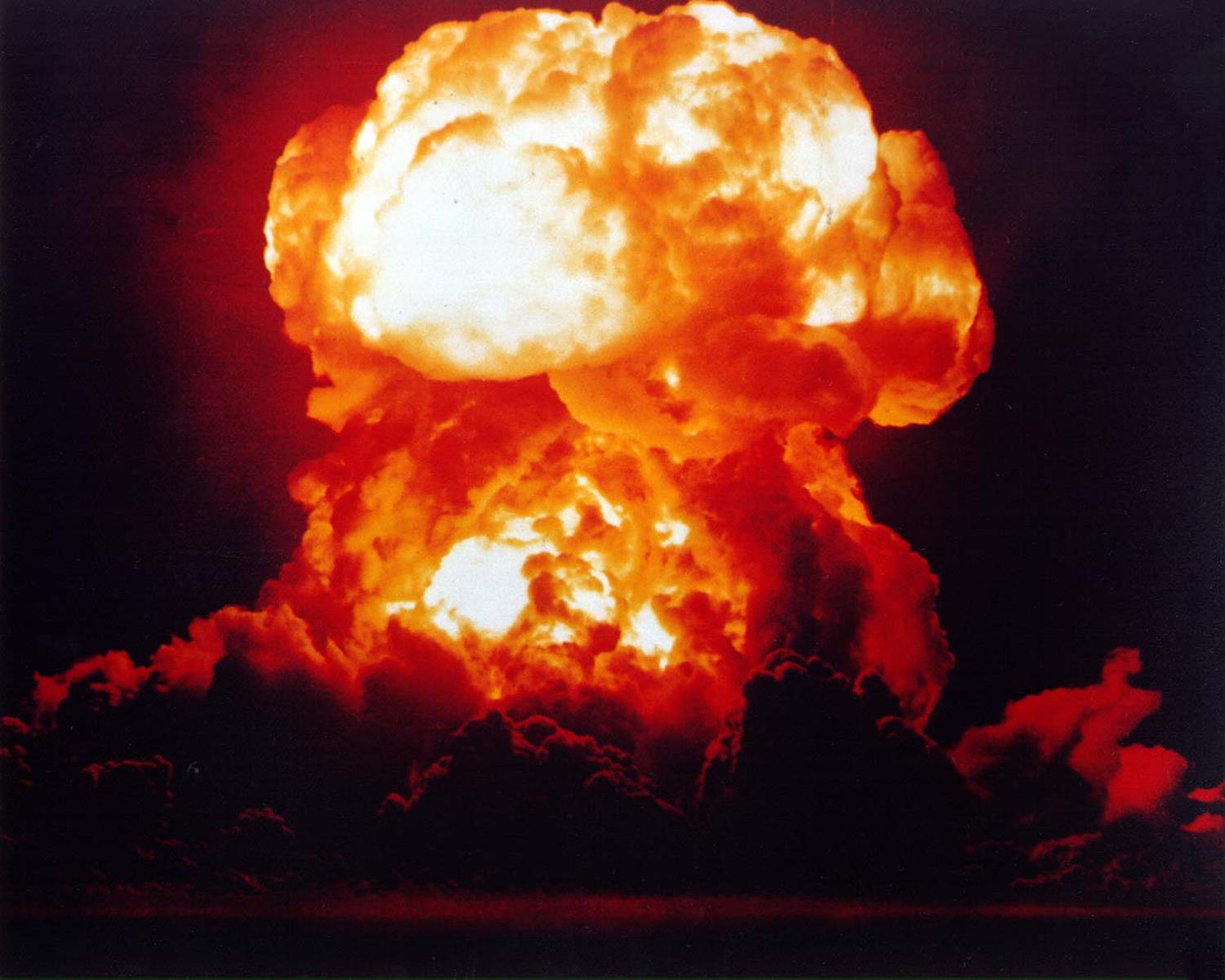 nuclearexplosion43_big.jpg