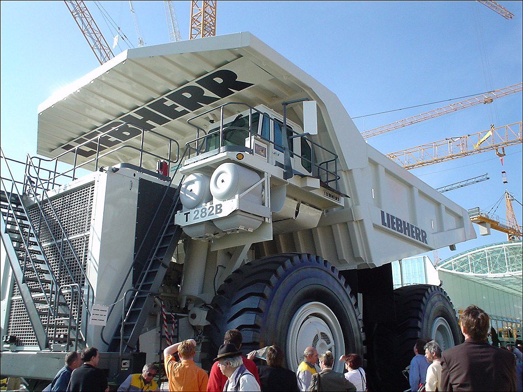 Самая большая машина в мире фото название